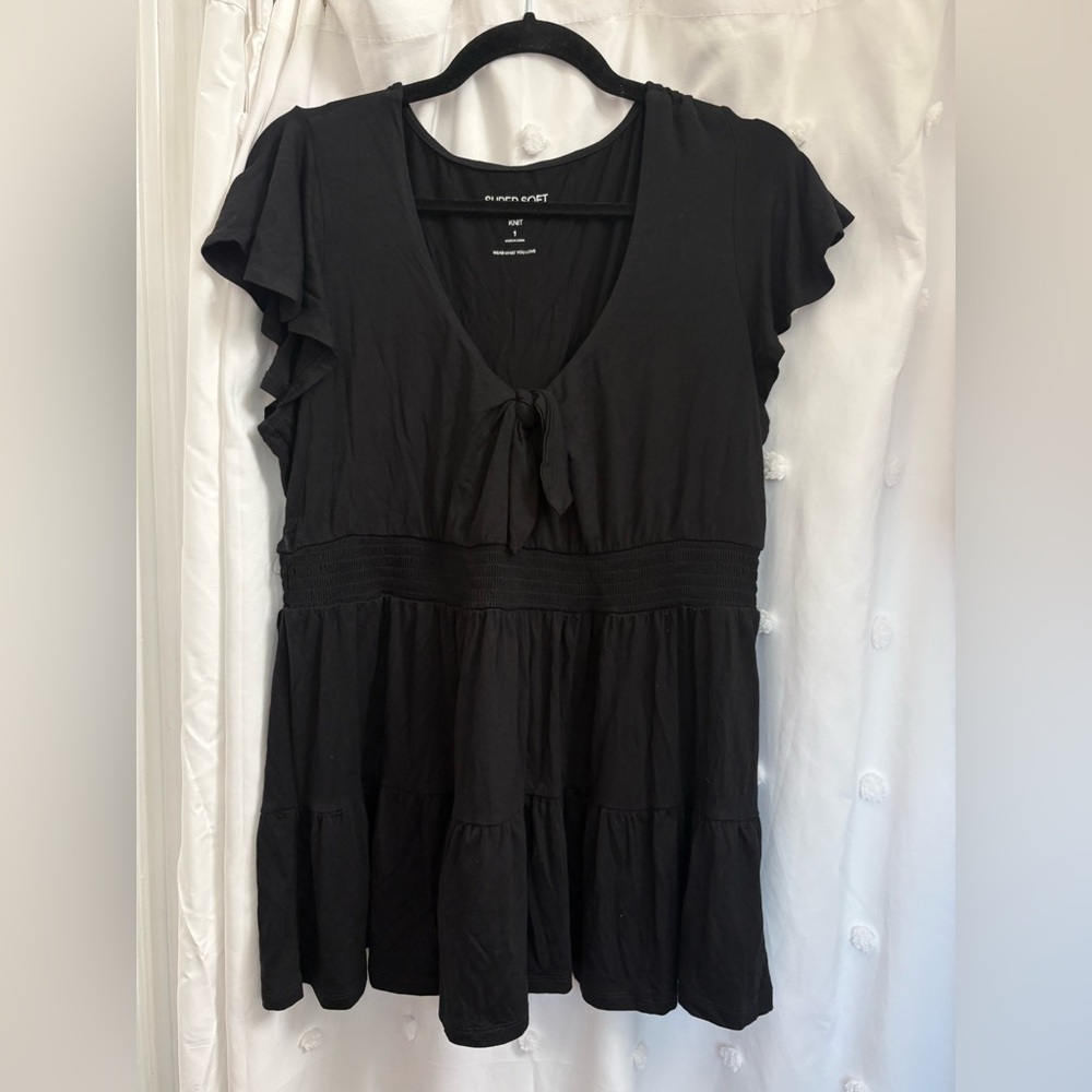 ⭐️ Torrid Babydoll Black Tee  sz1